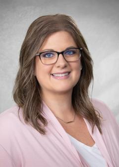 Nikki Davis headshot