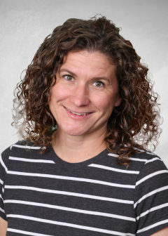 Leah Maertens headshot