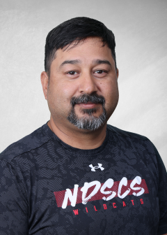 Alberto Martinez headshot